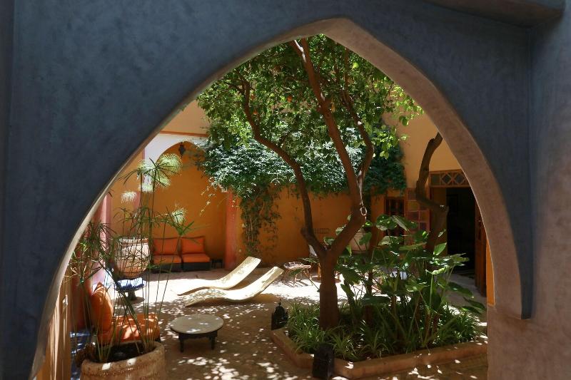 Riad El Borj - Genel