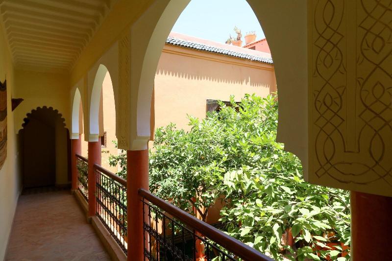Riad El Borj - Genel