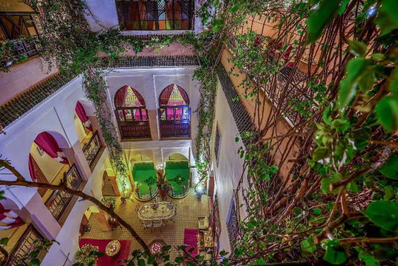 Riad Anabel - Genel