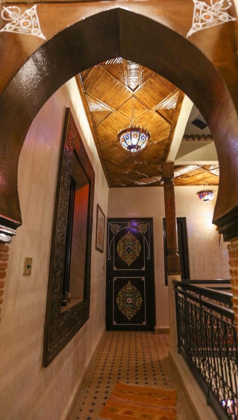 Riad Christina - Genel