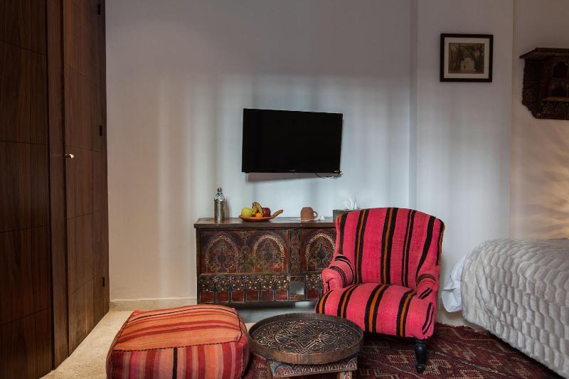 Riad Zebrakaro - Oda