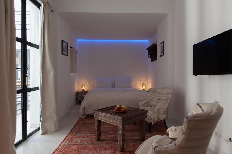Riad Zebrakaro - Oda