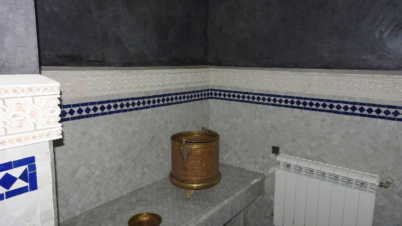 Riad Sabah - Aktivite