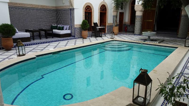 Riad Sabah - Aktivite