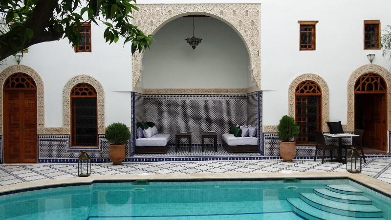 Riad Sabah - Aktivite