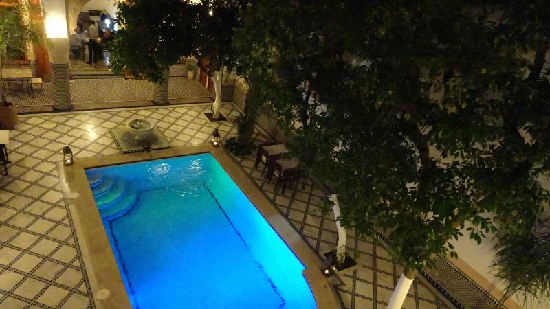 Riad Sabah - Aktivite