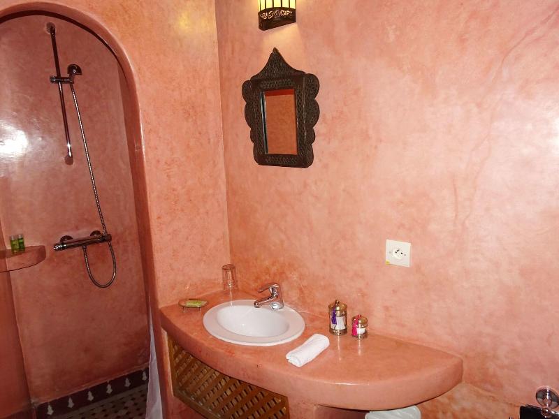Riad Sabah - Oda