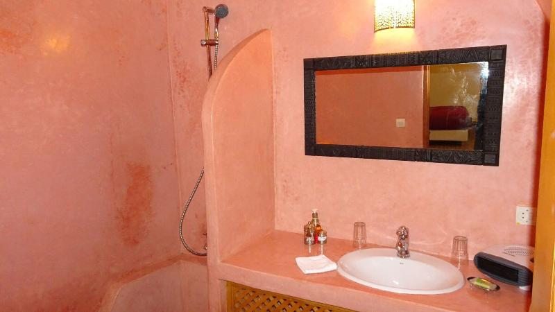 Riad Sabah - Oda