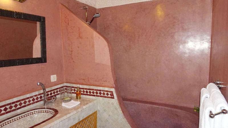 Riad Sabah - Oda