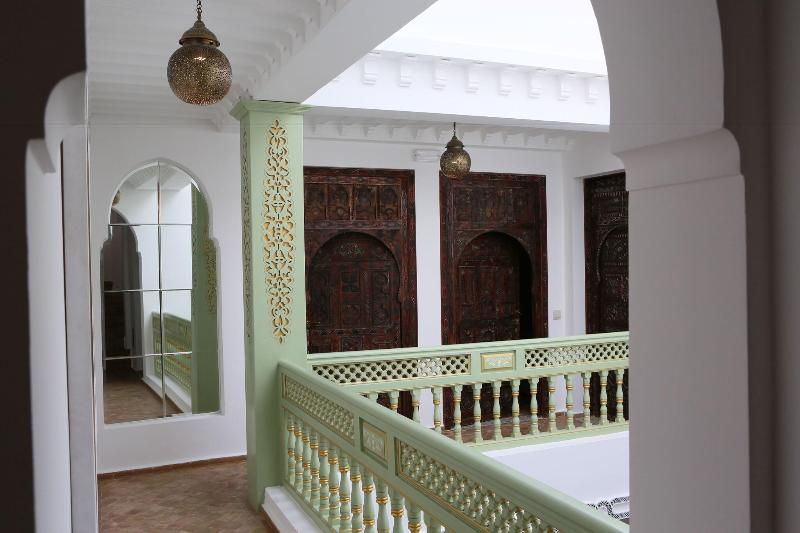 Riad Enchanté - Toplantı
