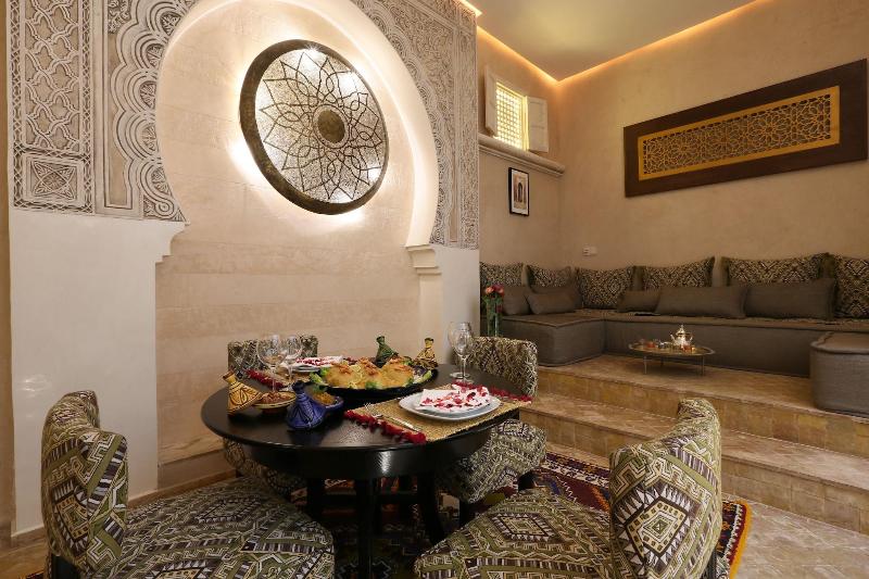 Riad Enchanté - Toplantı