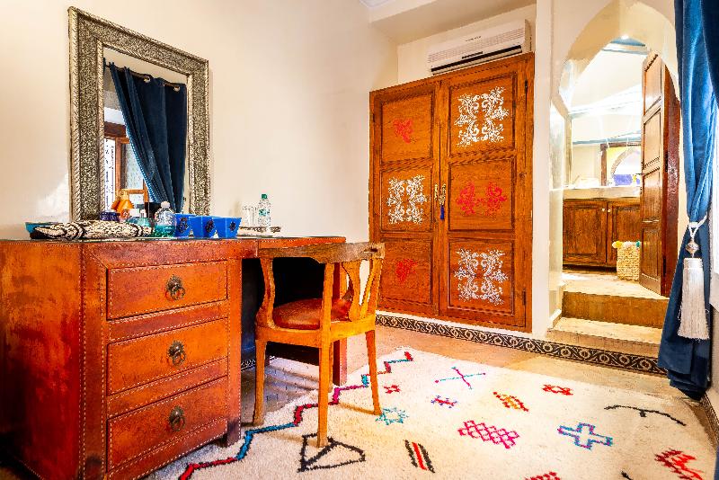 Riad Kamal - Oda