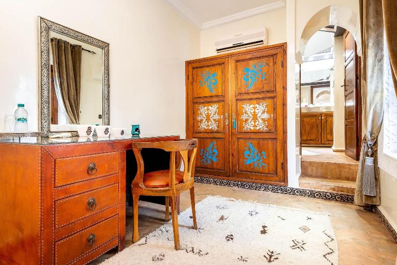 Riad Kamal - Oda