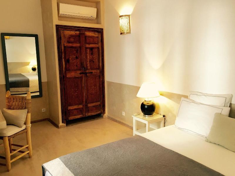 Riad Tawargit - Oda