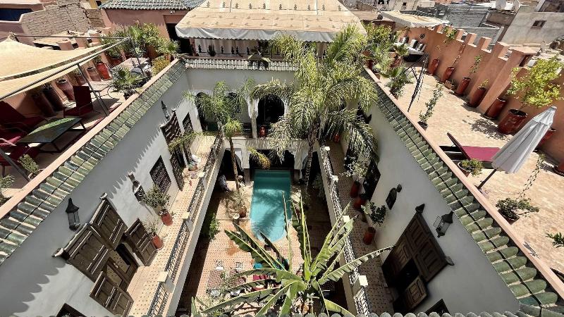 Riad Pachavana - Genel