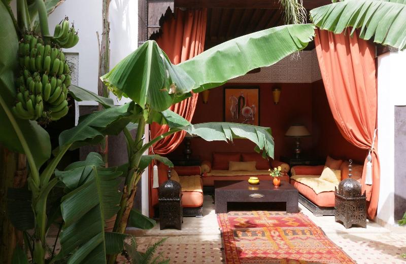 Riad Pachavana - Genel