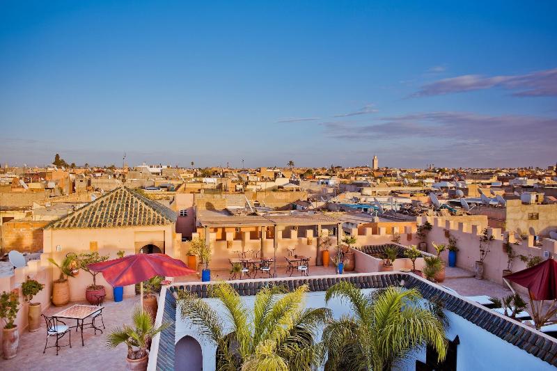 Riad Pachavana - Genel