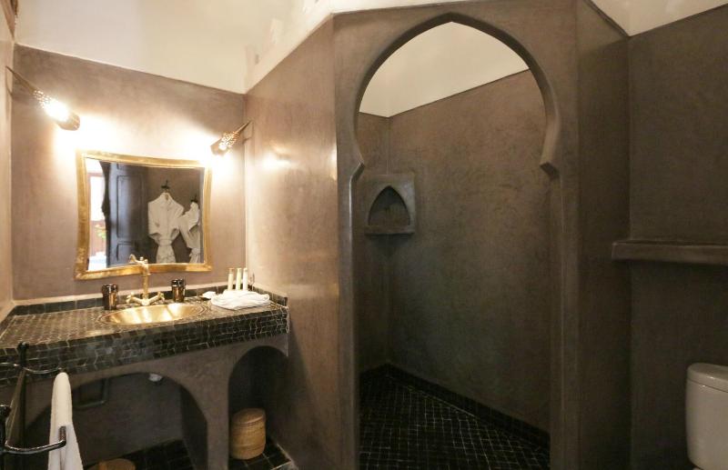 Riad Pachavana - Oda
