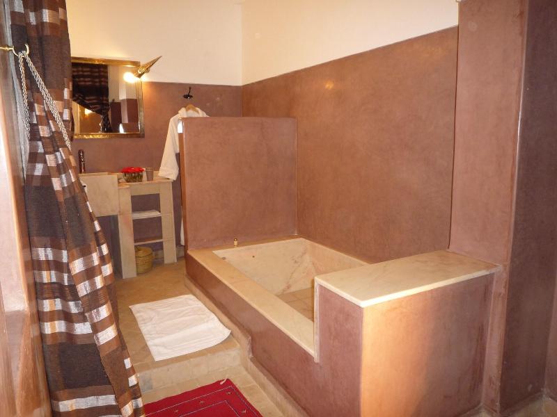 Riad Pachavana - Oda