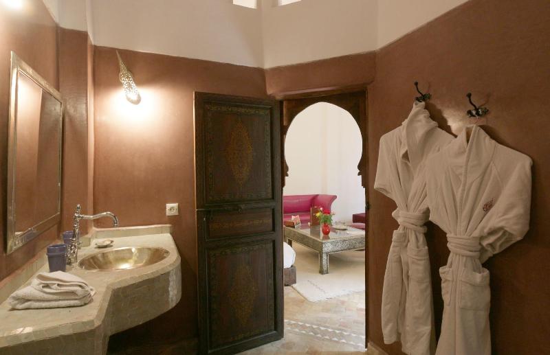 Riad Pachavana - Oda