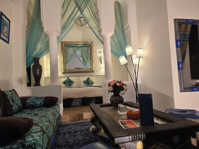 Riad Pachavana - Oda