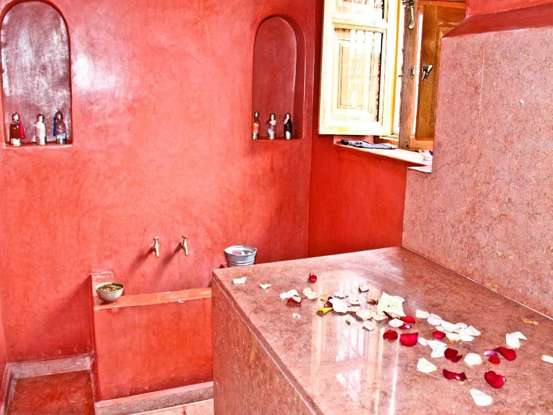 Riad Mariana - Aktivite