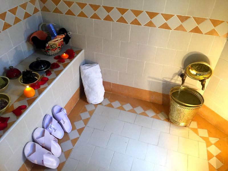 Riad Al Jana - Aktivite
