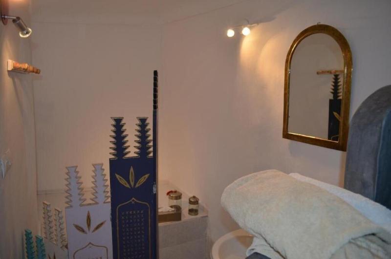 Riad et SPA Misria Les Orangers - Oda