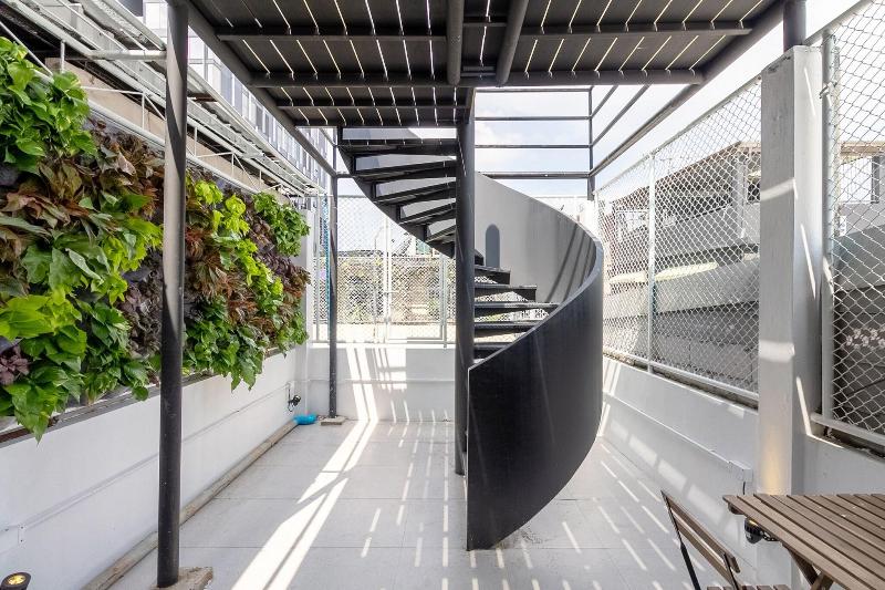 OYO 994 Kudi Hostel - Teras