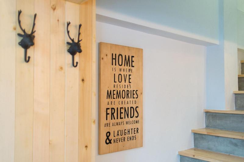 Barn And Bed Hostel - Lobi