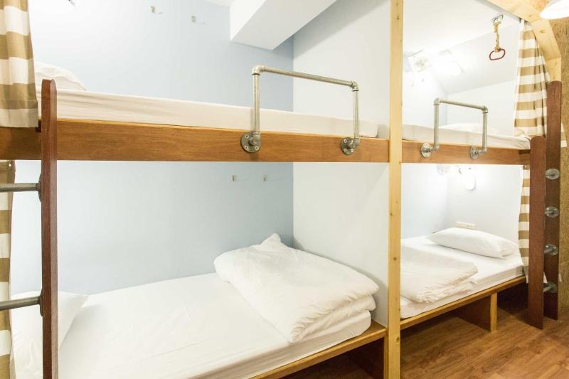 Barn And Bed Hostel - Oda