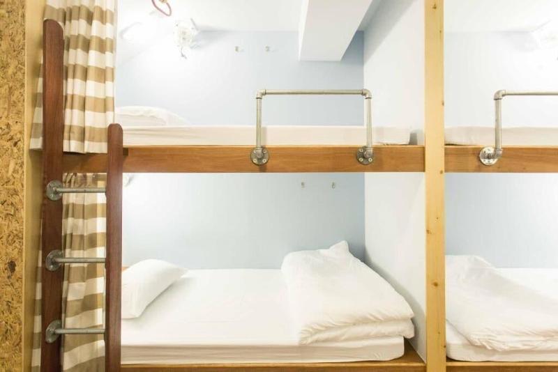 Barn And Bed Hostel - Oda