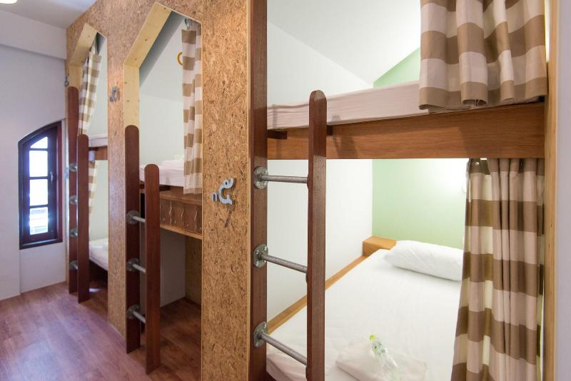 Barn And Bed Hostel - Oda
