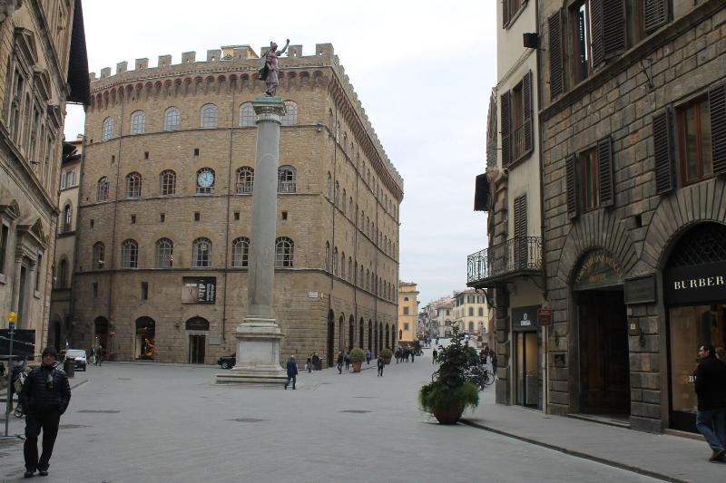 Tornabuoni View - Genel