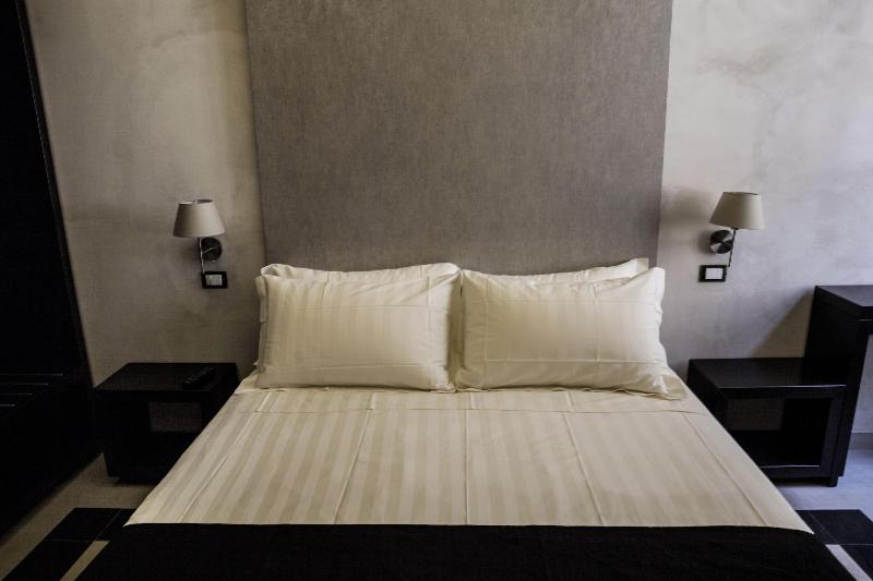 Campo De Fiori Prestige Rooms - Oda
