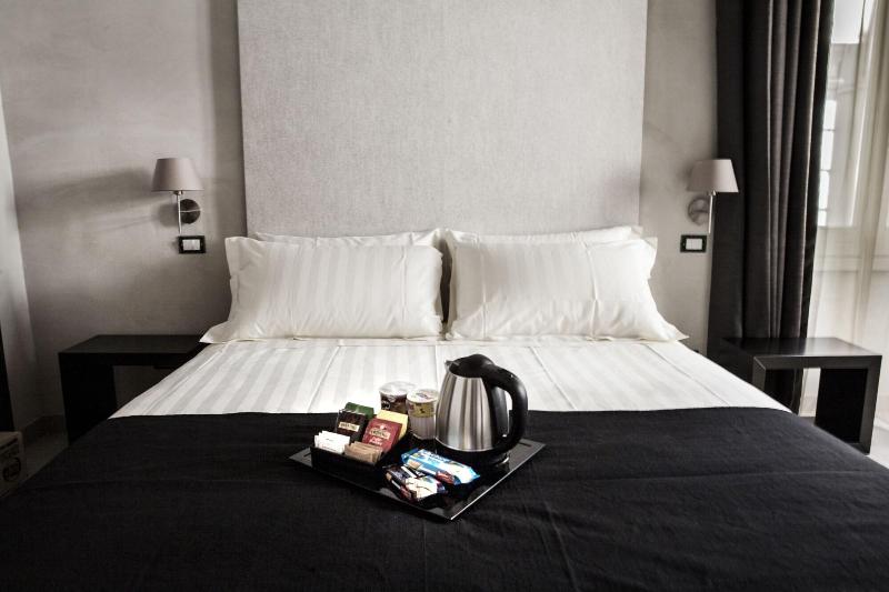 Campo De Fiori Prestige Rooms - Restoran