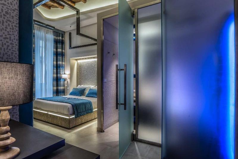 Via Veneto Prestige Rooms - Oda