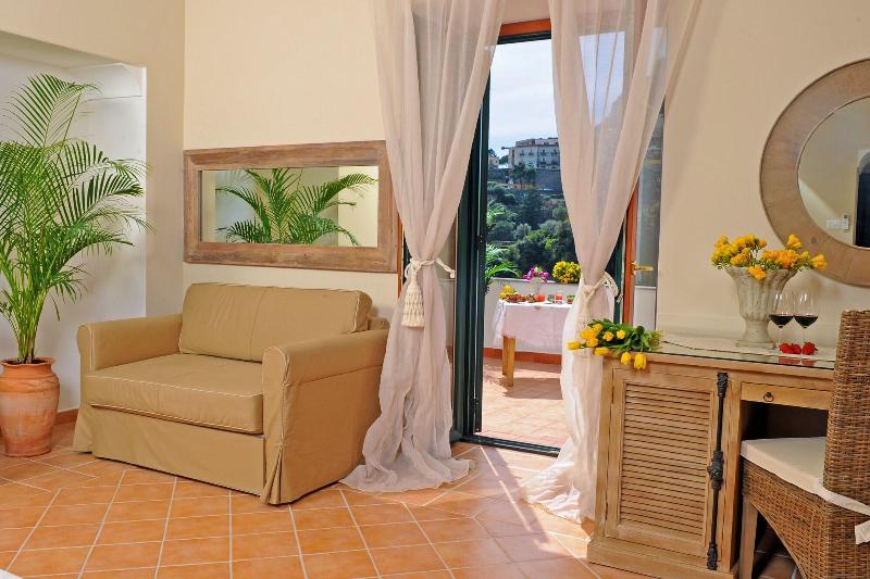 Maison Liparlati Positano - Oda