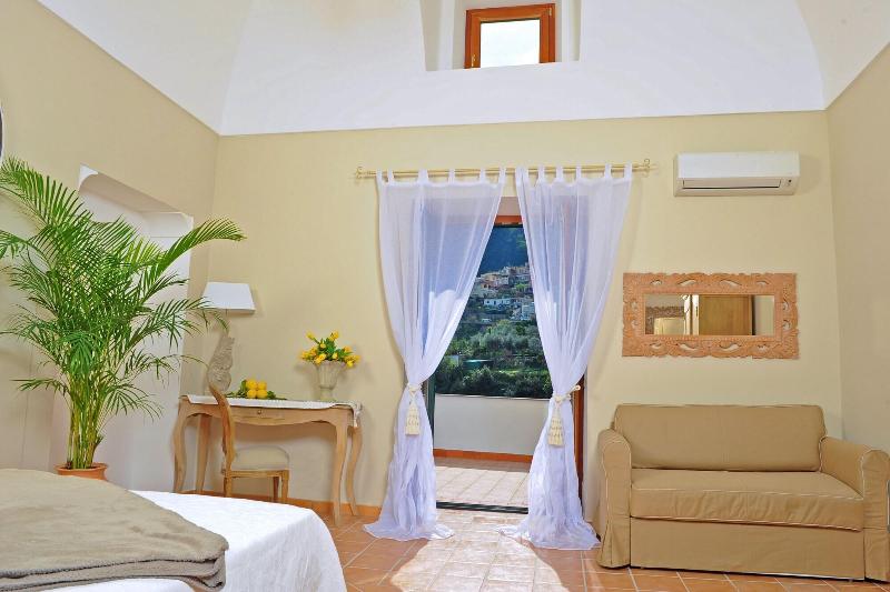 Maison Liparlati Positano - Oda