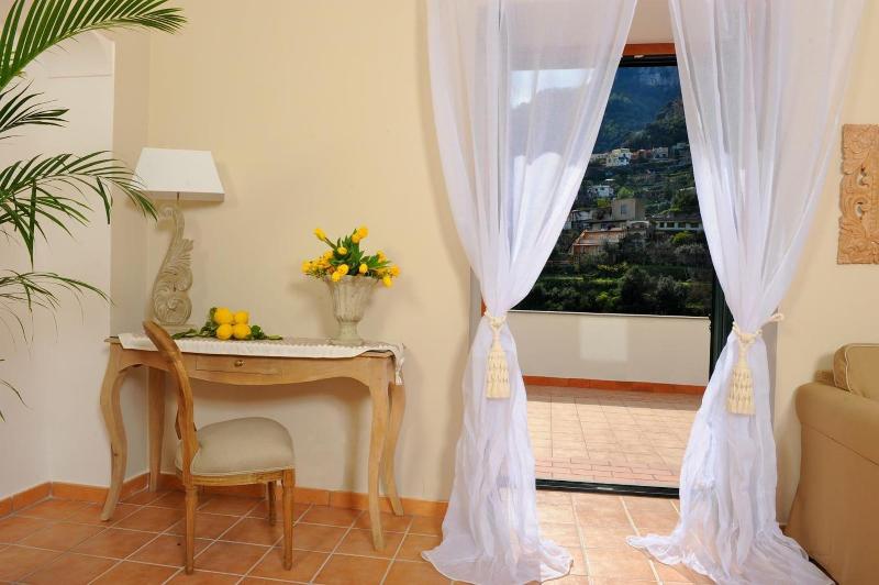 Maison Liparlati Positano - Oda