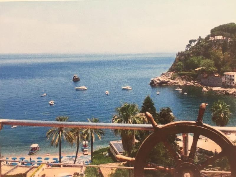 Villa Arianna - Genel