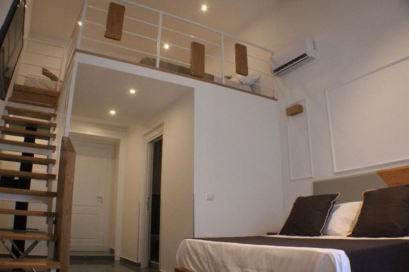 Be Italian Flat Piazza Bovio 22 - Oda