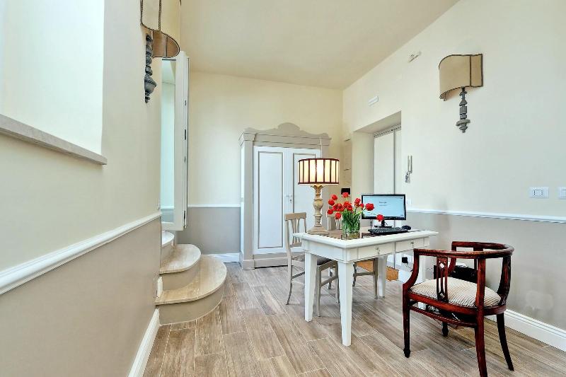 Bellezza al Colosseo B&B and Apartments - Lobi