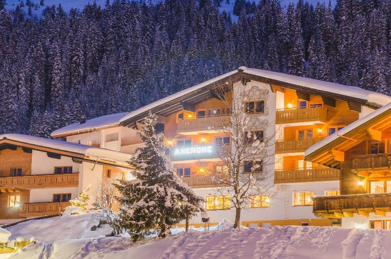 Hotel Anemone - Genel