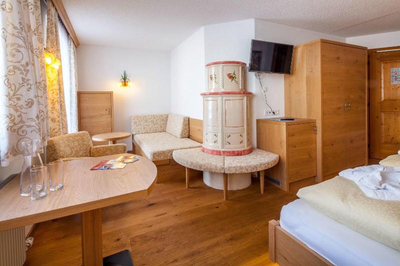 Hotel Anemone - Oda