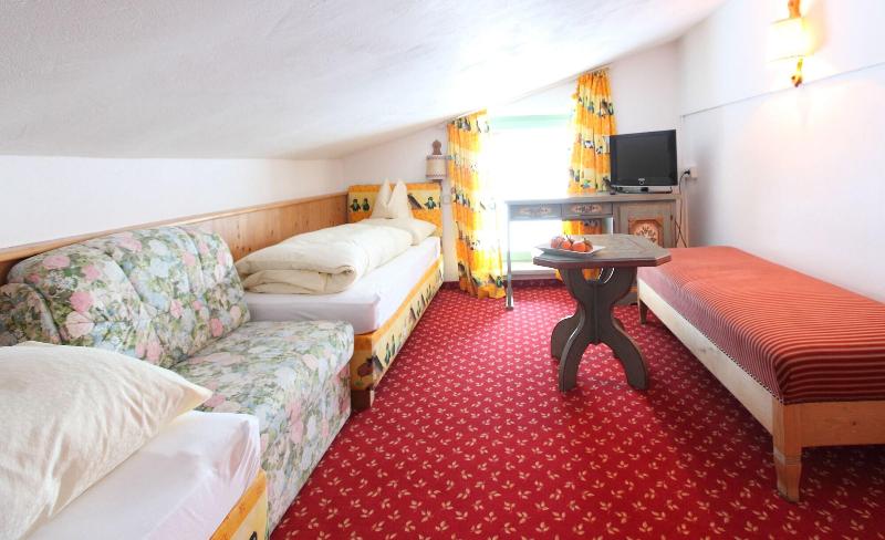 Hotel Anemone - Oda
