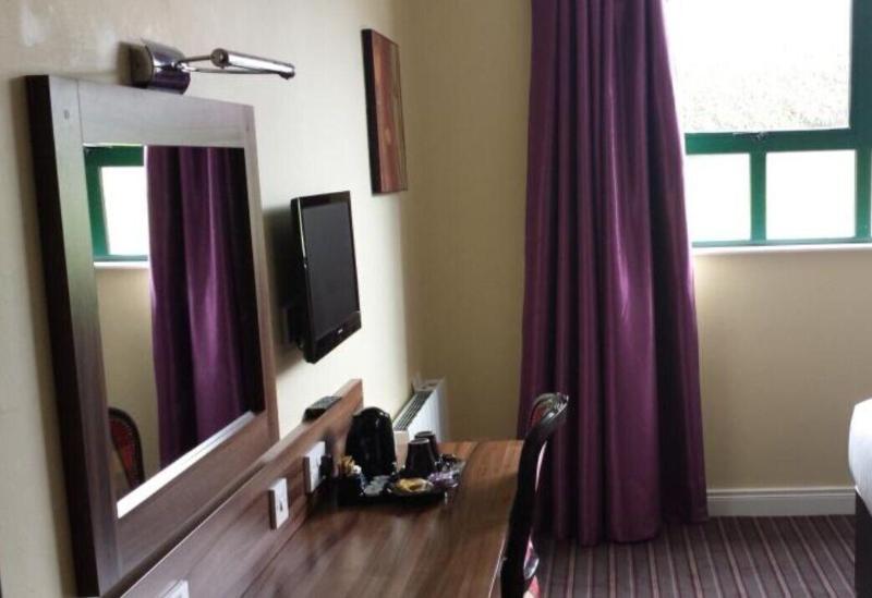 Mourne Country Hotel - Oda