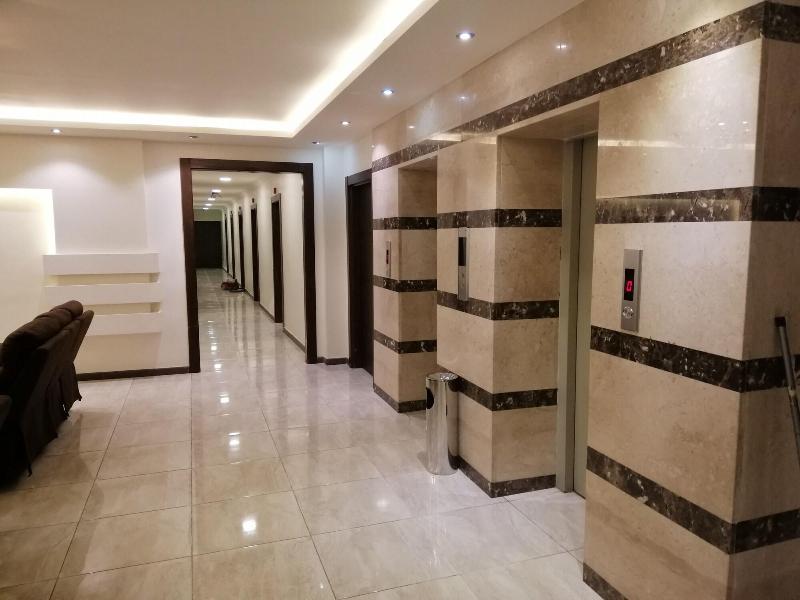 Seven Days Hotel - Lobi