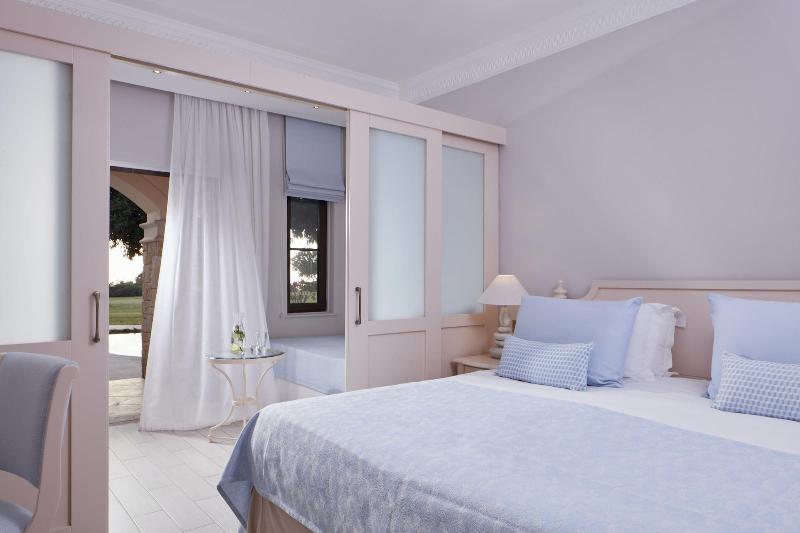Atlantica Aphrodite Hills Hotel - Oda