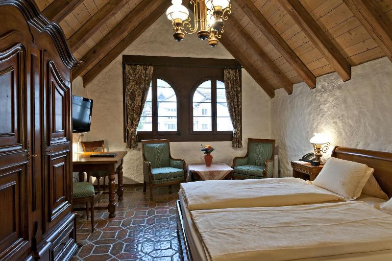 Schloss-Hotel – Swiss-Chalet Merlischachen - Oda